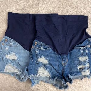 PINKBLUSH distressed raw hem maternity shorts sz S